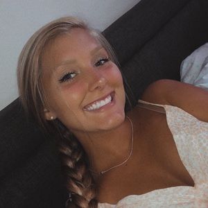 Meet your Posher, Julianna